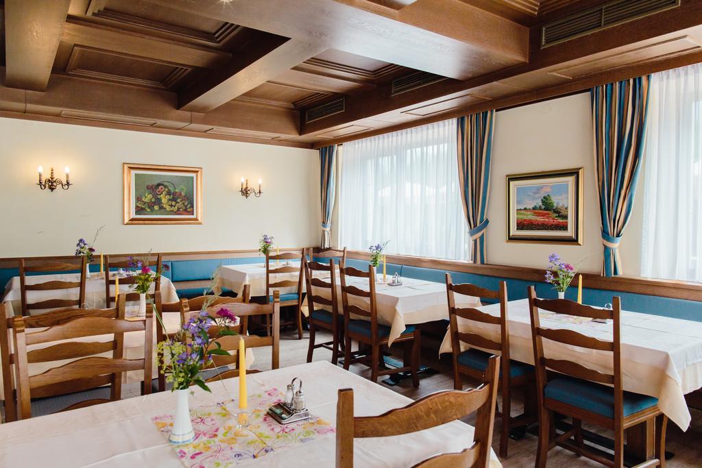 Hotel Waldsee フィエー エクステリア 写真